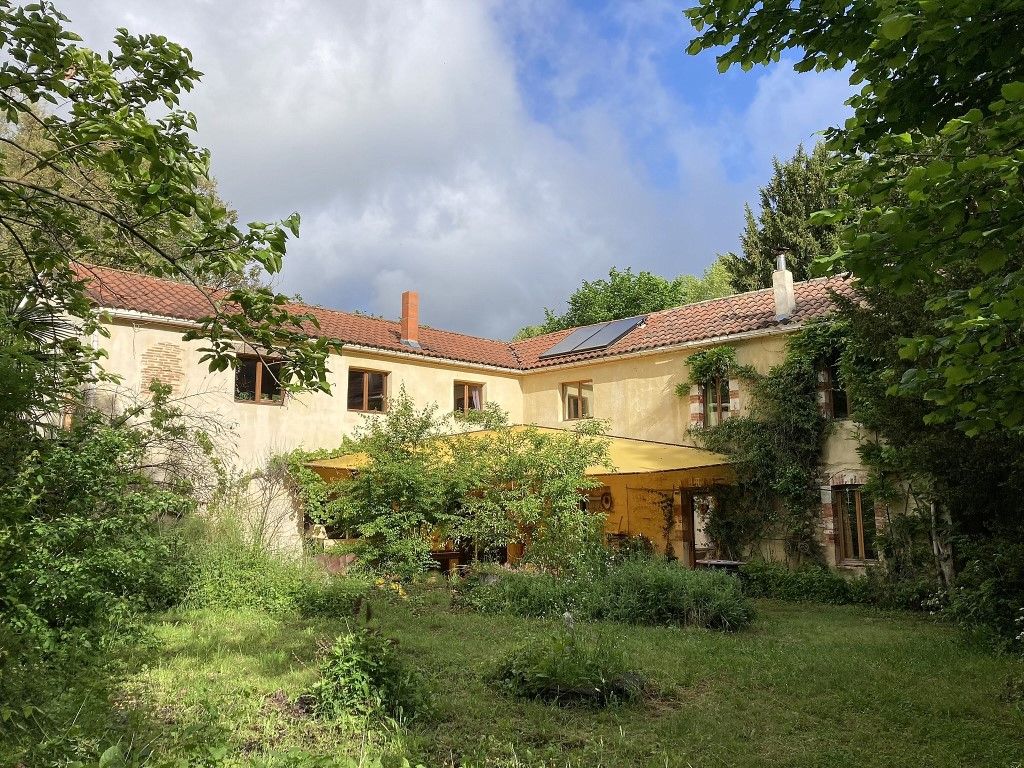 Achat maison à vendre 4 chambres 207 m² - Cahors