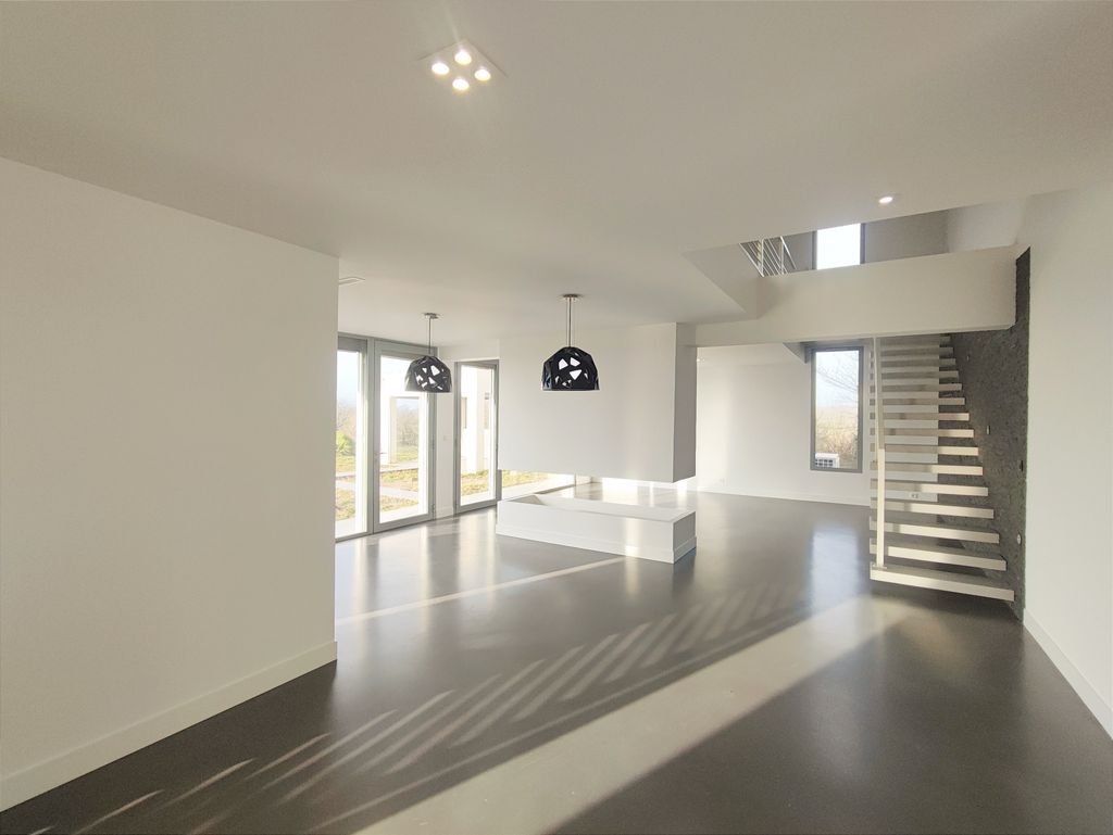 Achat maison à vendre 5 chambres 340 m² - Agen