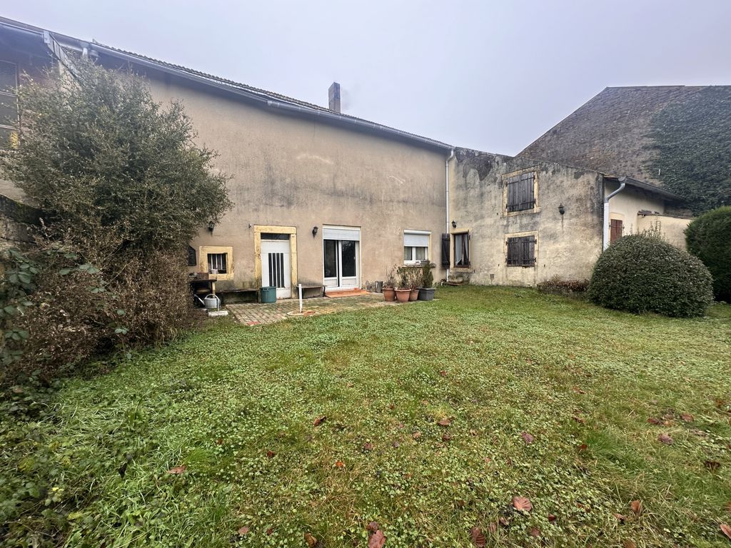 Achat maison à vendre 3 chambres 158 m² - Saint-Privat-la-Montagne