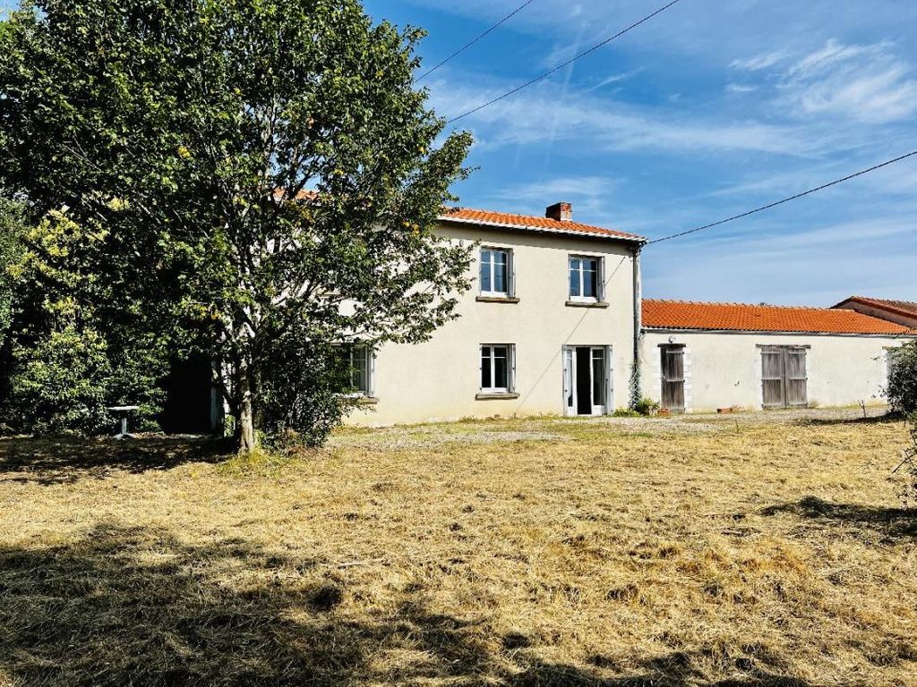 Achat maison à vendre 4 chambres 165 m² - Pont-Saint-Martin