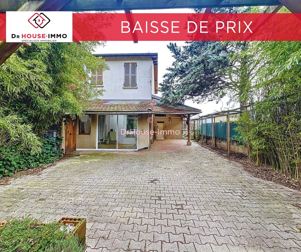 Achat appartement à vendre 4 pièces 102 m² - Saint-Maurice-de-Beynost