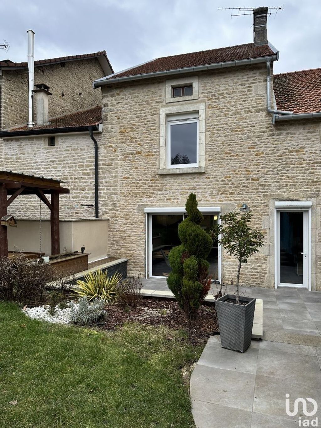 Achat maison à vendre 3 chambres 155 m² - Briaucourt