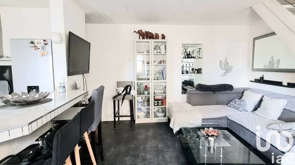 Achat maison à vendre 3 chambres 98 m² - Unieux