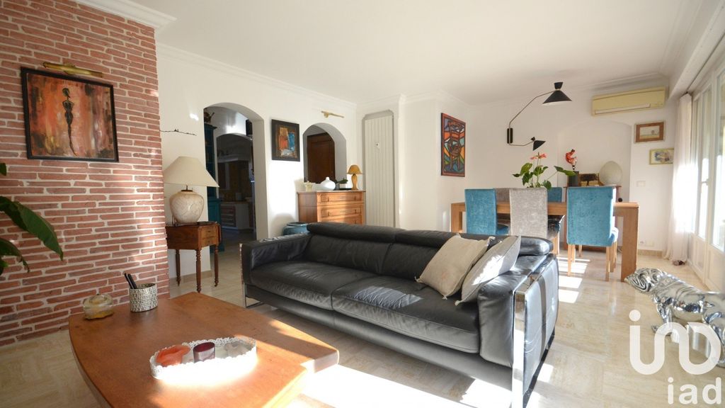 Achat appartement à vendre 3 pièces 82 m² - Saint-Laurent-du-Var