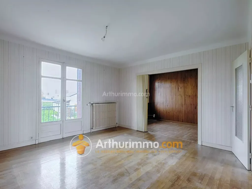 Achat appartement à vendre 8 pièces 126 m² - La Tour-du-Pin