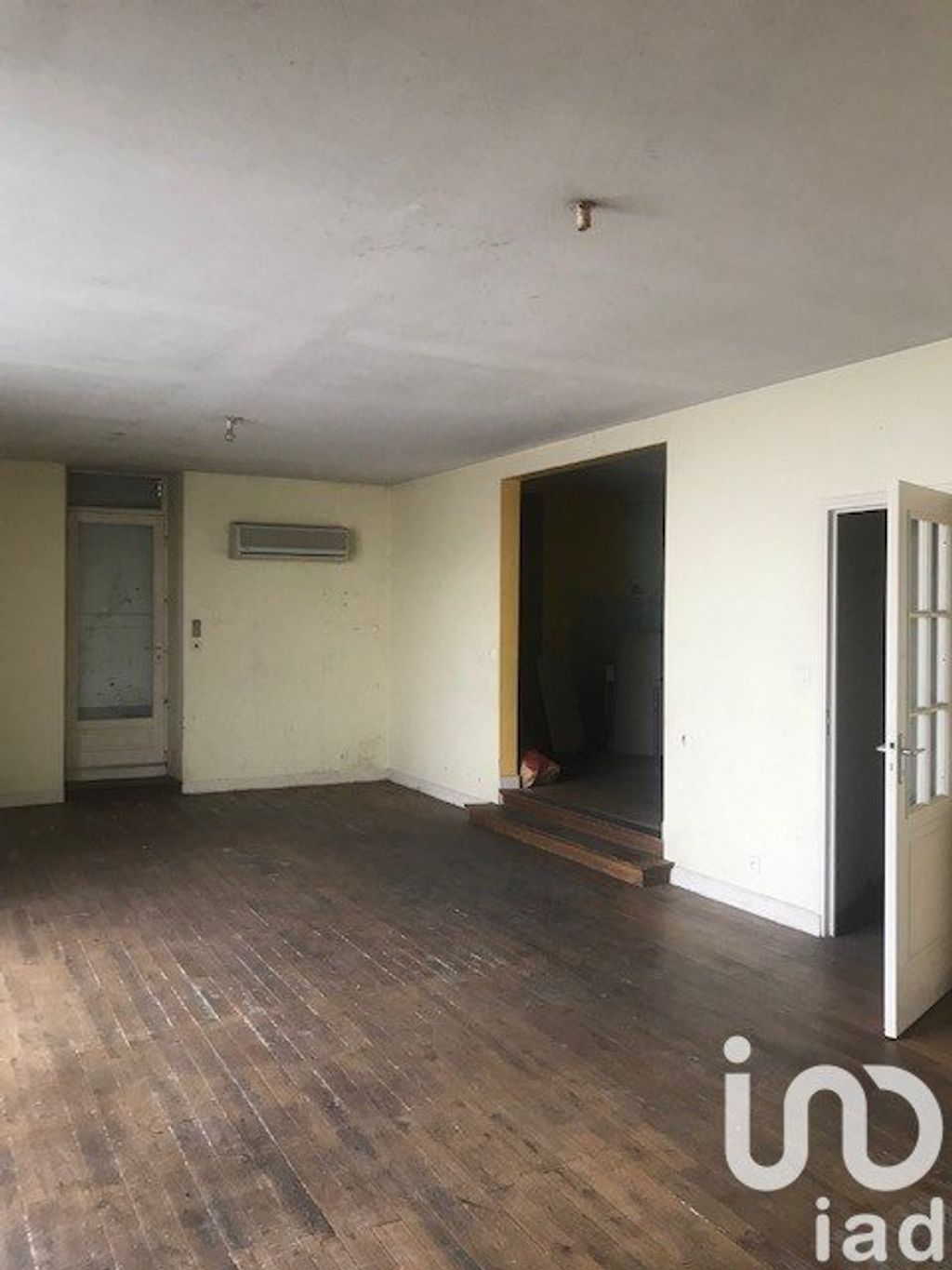 Achat maison à vendre 3 chambres 138 m² - Gençay