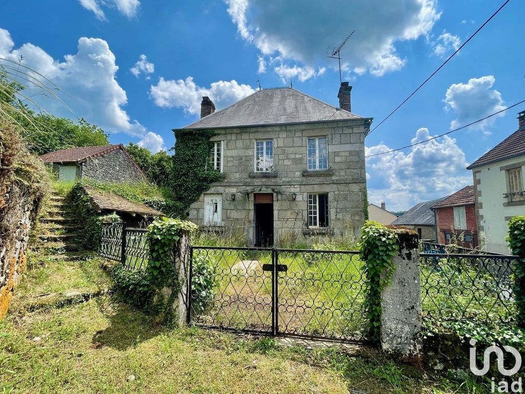 Achat maison à vendre 3 chambres 135 m² - Saint-Georges-la-Pouge