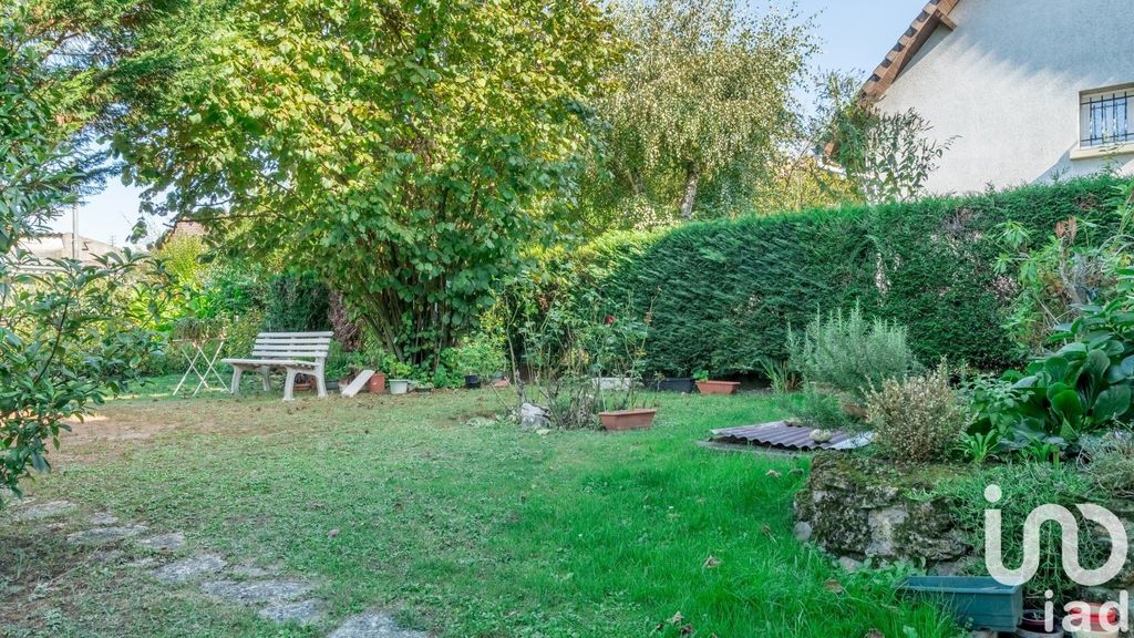 Achat maison à vendre 4 chambres 150 m² - Sainte-Geneviève-des-Bois