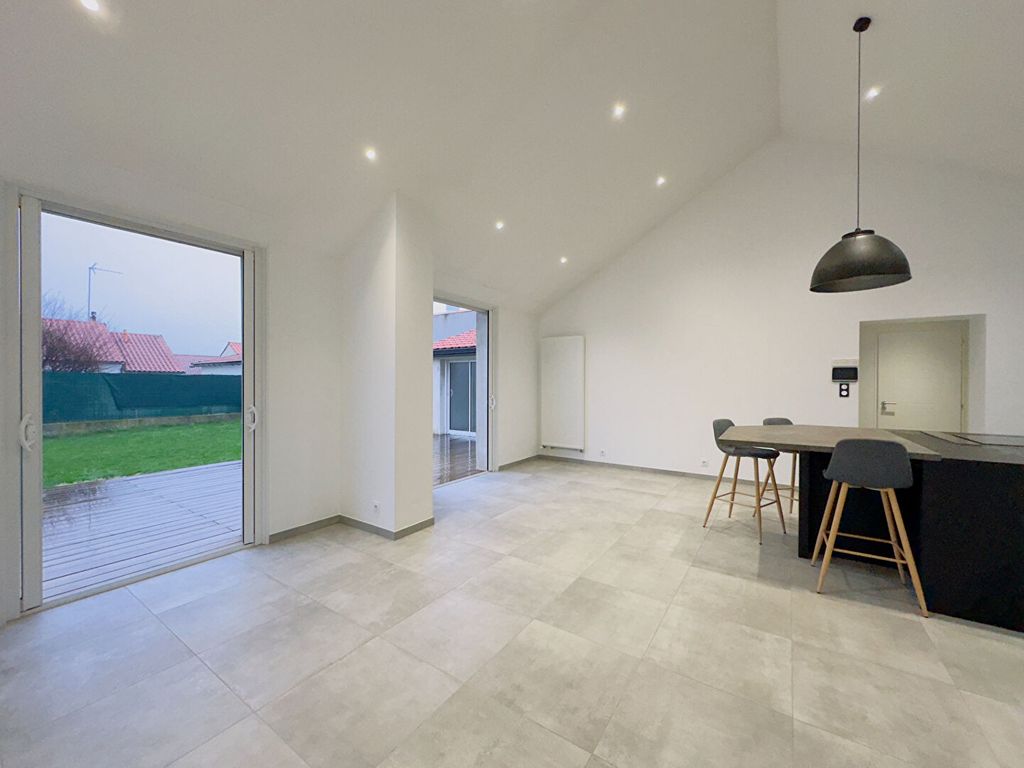 Achat maison à vendre 3 chambres 104 m² - La Roche-sur-Yon
