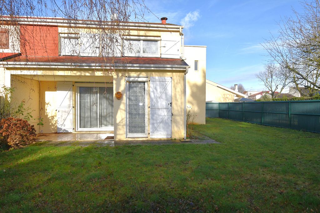 Achat maison à vendre 3 chambres 108 m² - Combs-la-Ville