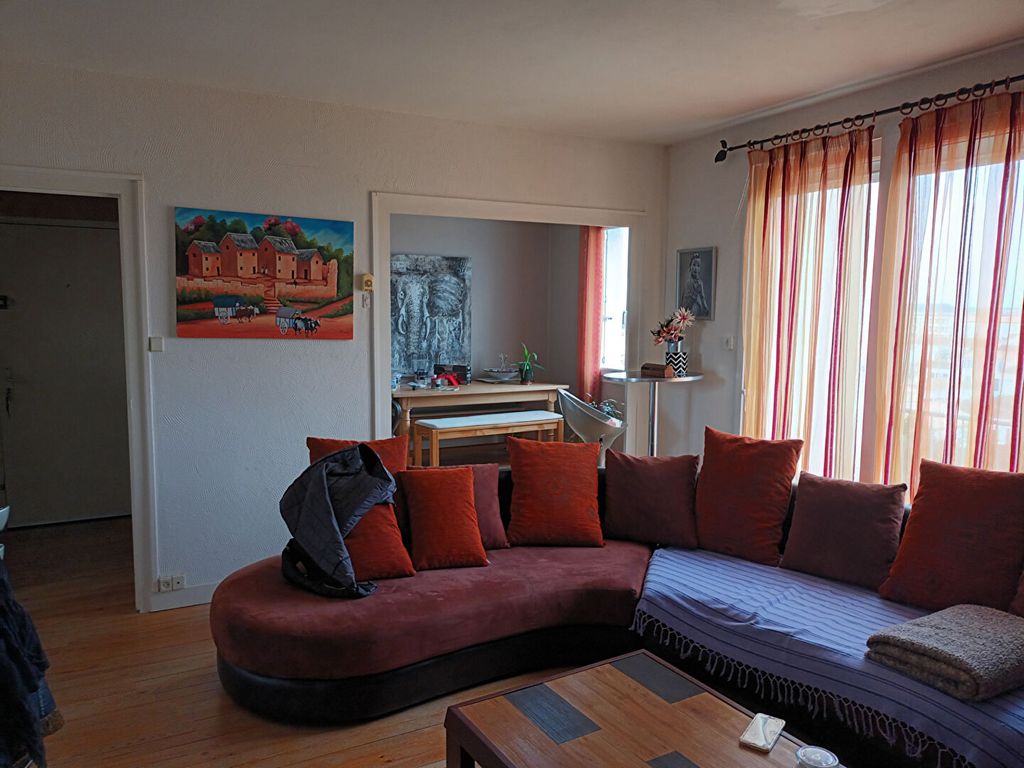 Achat appartement à vendre 3 pièces 66 m² - Rochefort