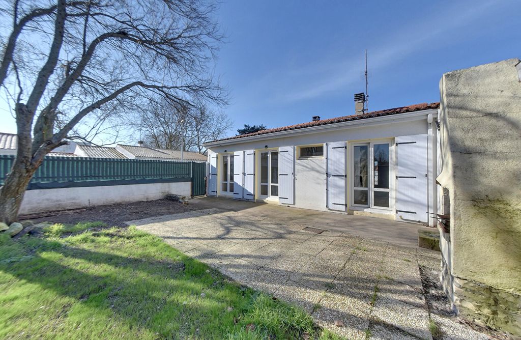 Achat maison à vendre 2 chambres 78 m² - La Rochelle