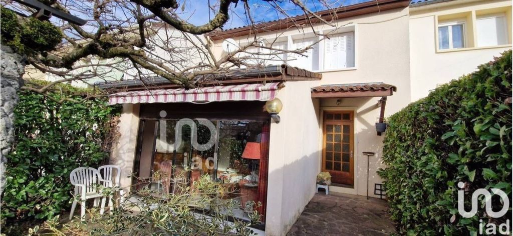 Achat maison à vendre 3 chambres 92 m² - Villefranche-de-Rouergue