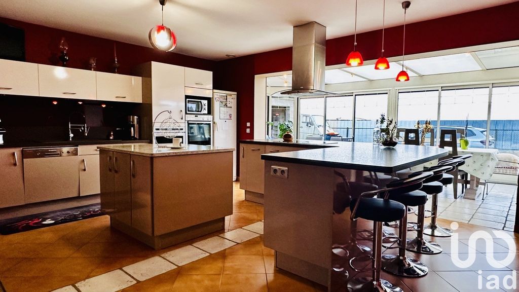 Achat maison à vendre 4 chambres 137 m² - Meung-sur-Loire