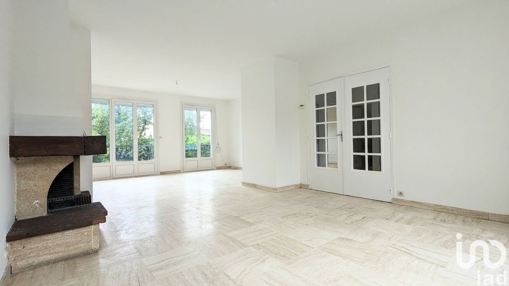 Achat maison à vendre 4 chambres 120 m² - Sainte-Geneviève-des-Bois