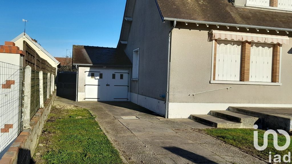 Achat maison à vendre 2 chambres 93 m² - Aubigny-sur-Nère