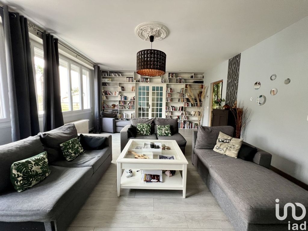 Achat maison à vendre 5 chambres 217 m² - Saint-André-de-Cubzac