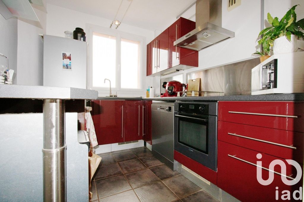 Achat appartement à vendre 4 pièces 70 m² - Tinqueux