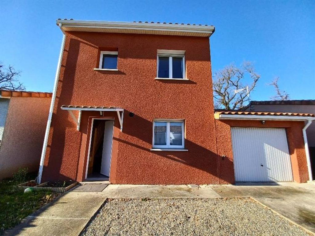 Achat maison à vendre 3 chambres 85 m² - Saint-Hilaire