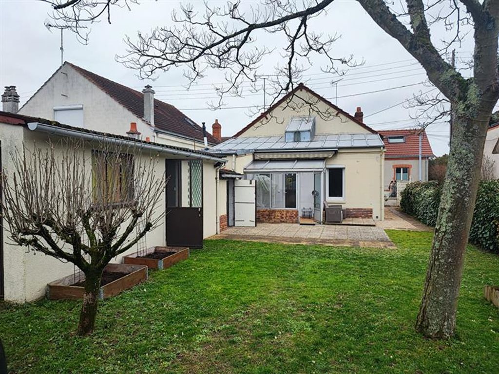 Achat maison à vendre 2 chambres 79 m² - Fleury-les-Aubrais