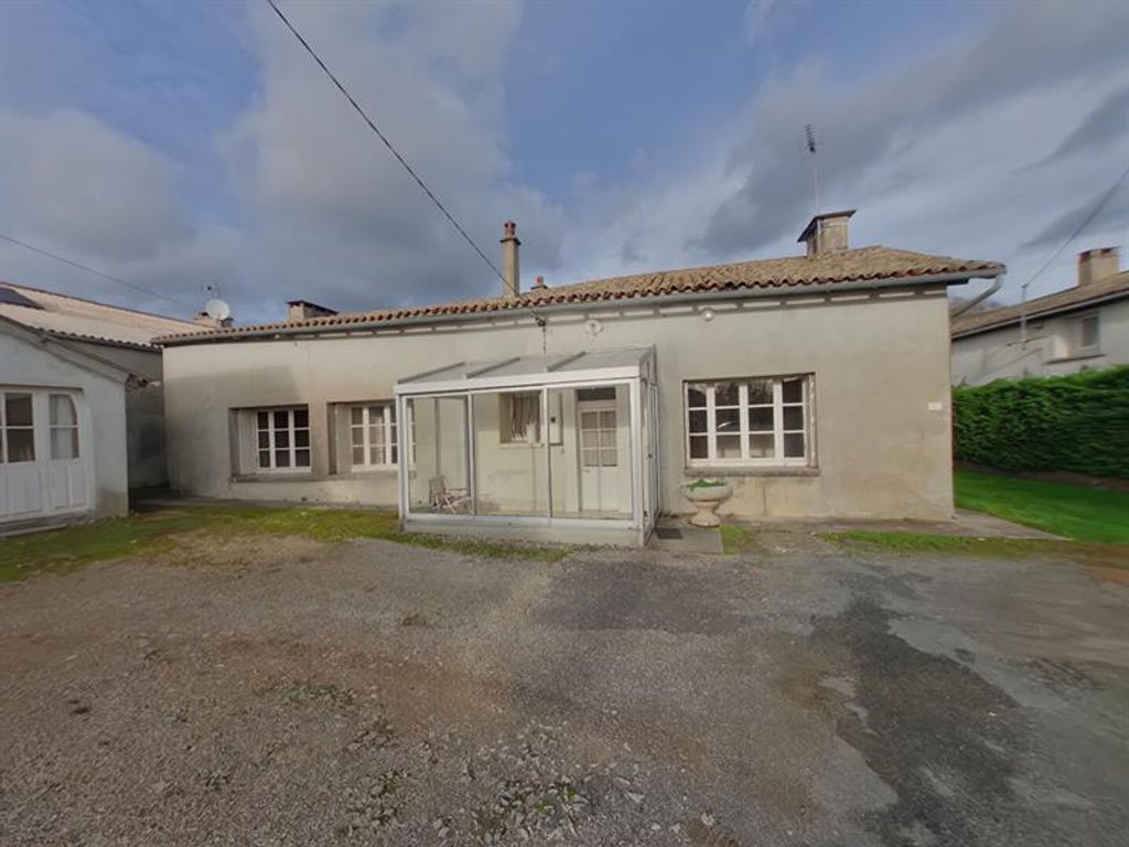 Achat maison à vendre 2 chambres 81 m² - Payré