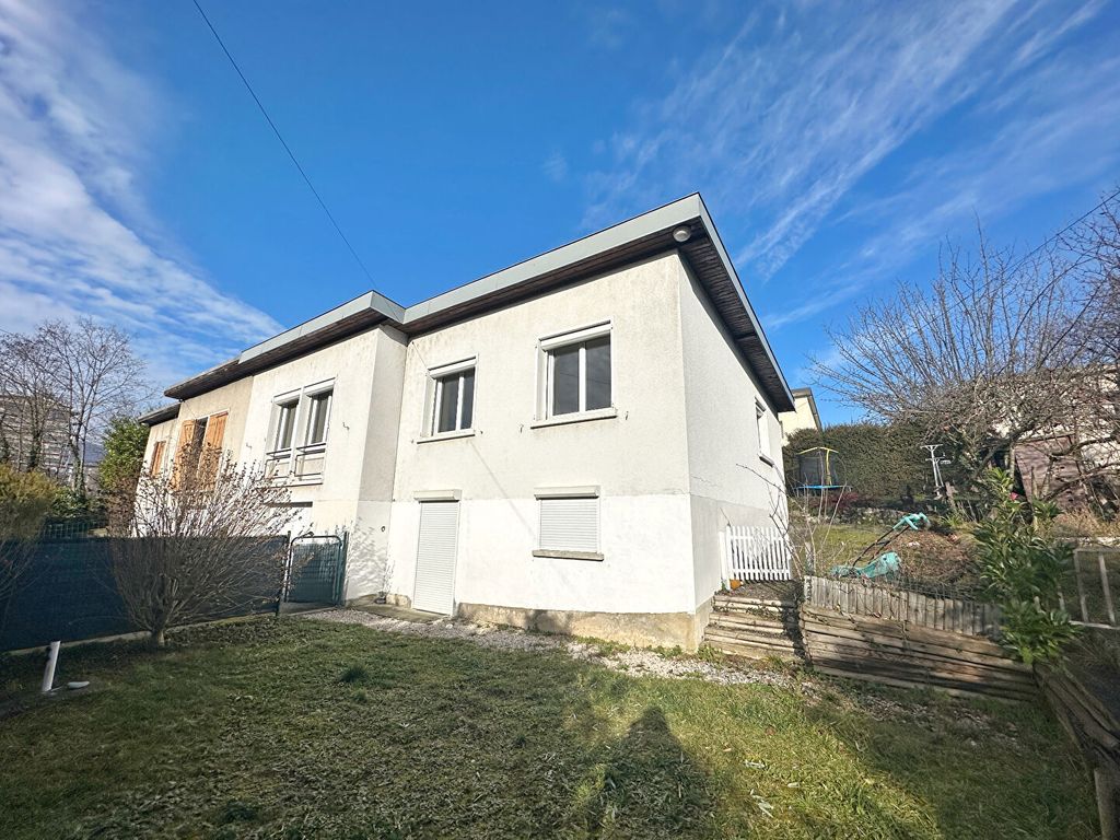 Achat maison à vendre 5 chambres 132 m² - Chambéry