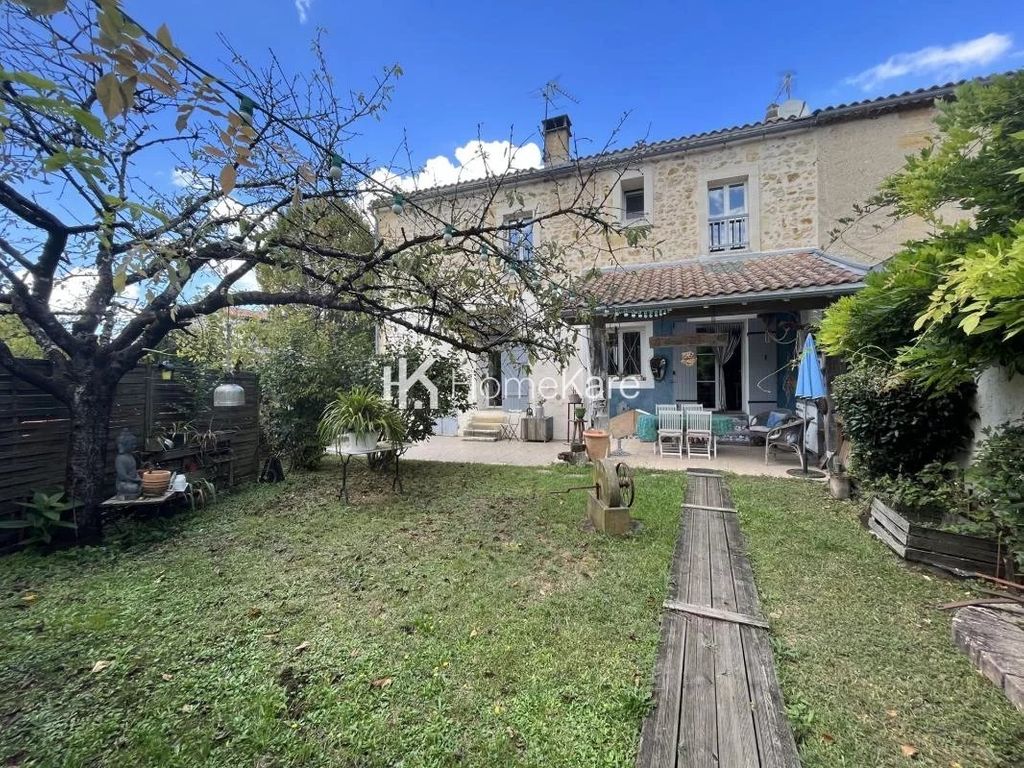 Achat maison à vendre 3 chambres 110 m² - La Brède