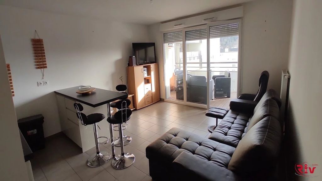 Achat appartement à vendre 3 pièces 59 m² - Saint-Fons