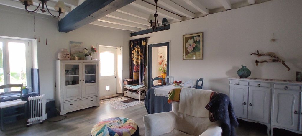 Achat maison à vendre 2 chambres 80 m² - Saint-Germain-de-la-Coudre