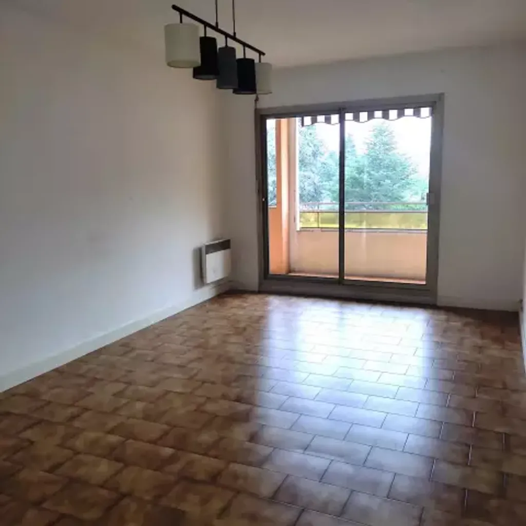 Achat appartement à vendre 3 pièces 68 m² - Mandelieu-la-Napoule