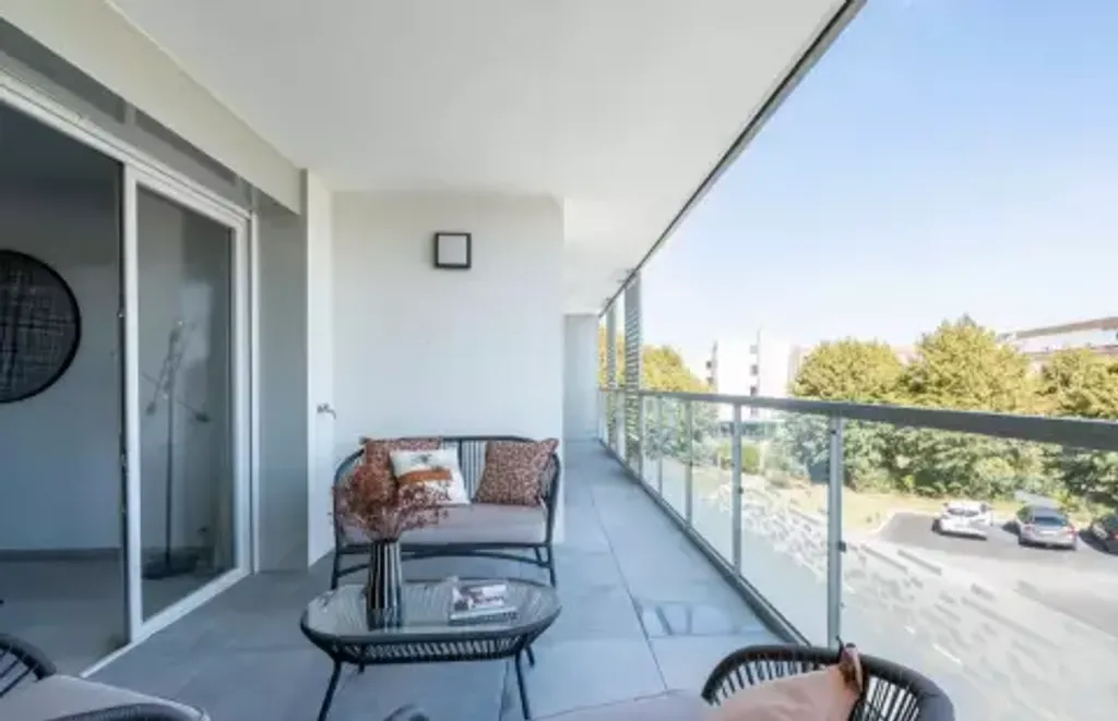 Achat appartement à vendre 3 pièces 72 m² - Saint-Genis-Pouilly