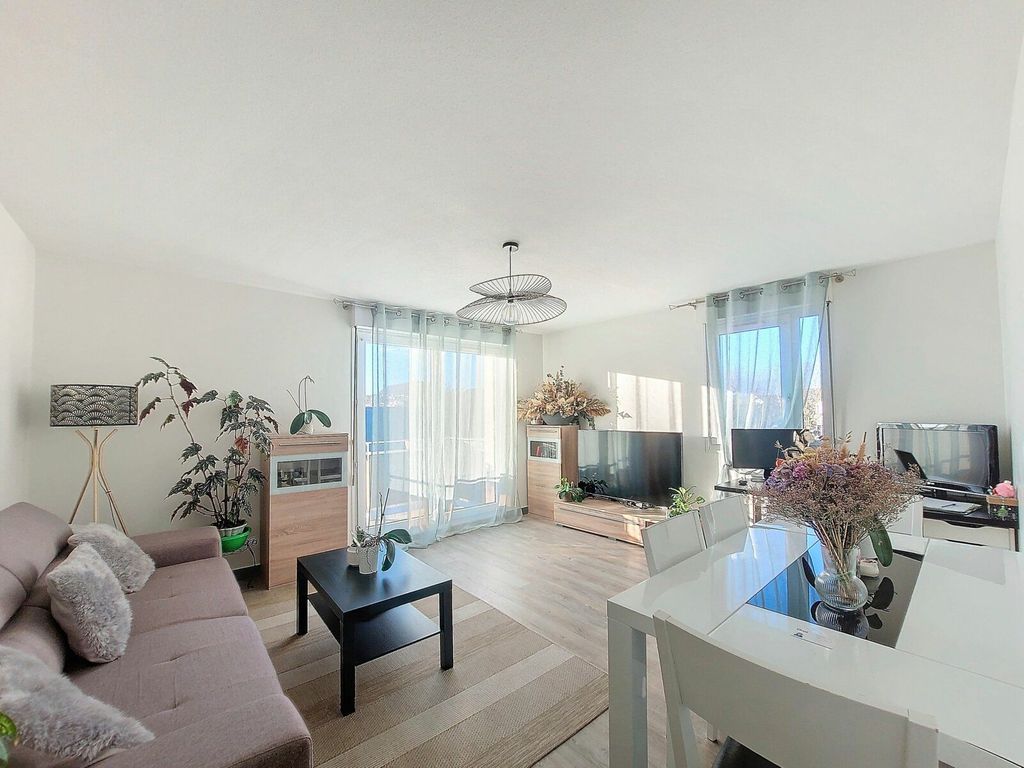 Achat appartement à vendre 2 pièces 52 m² - Saint-Cyr-sur-Loire