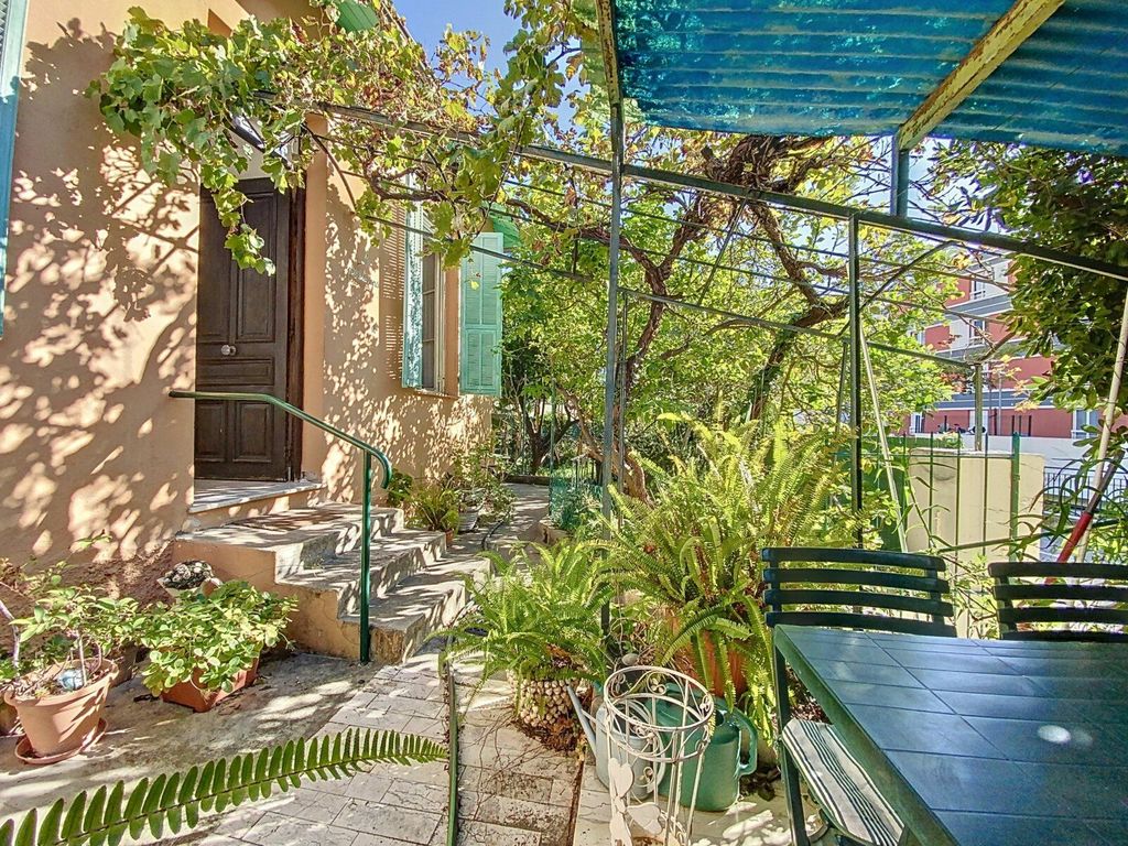 Achat maison à vendre 3 chambres 79 m² - Menton