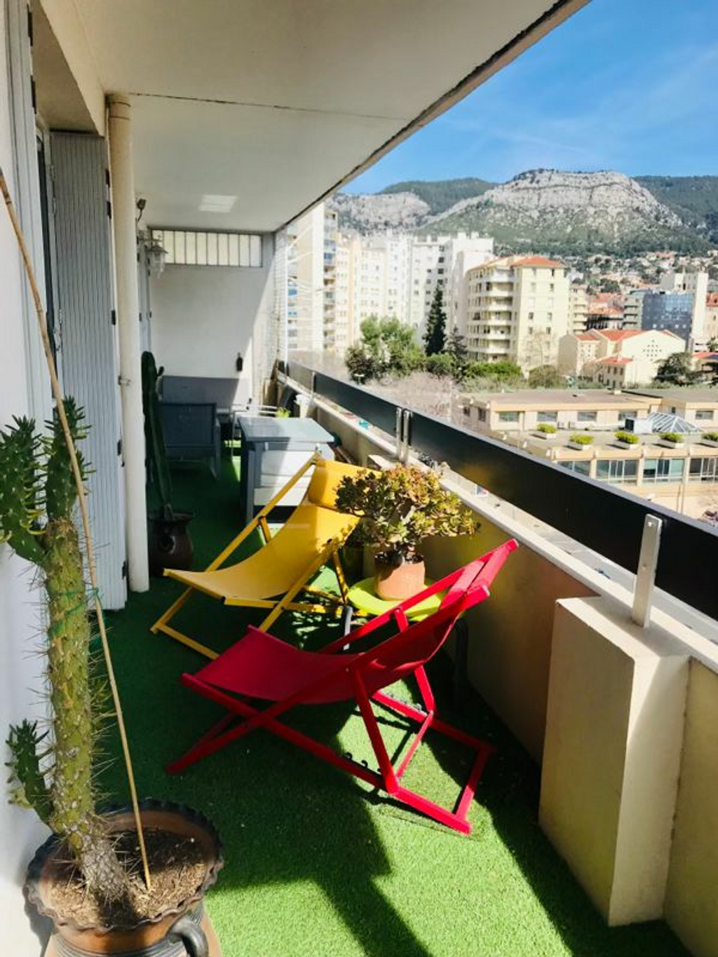Achat appartement à vendre 3 pièces 80 m² - Toulon