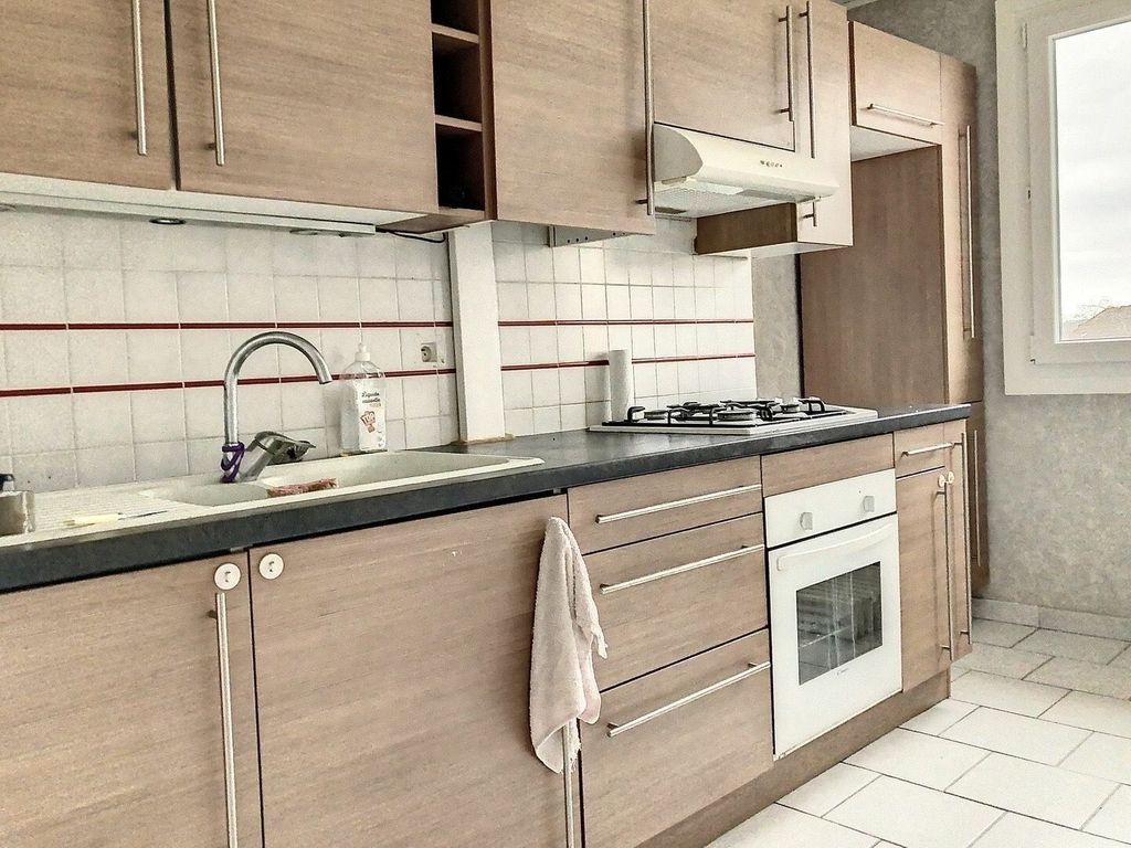 Achat appartement à vendre 4 pièces 72 m² - Montluçon
