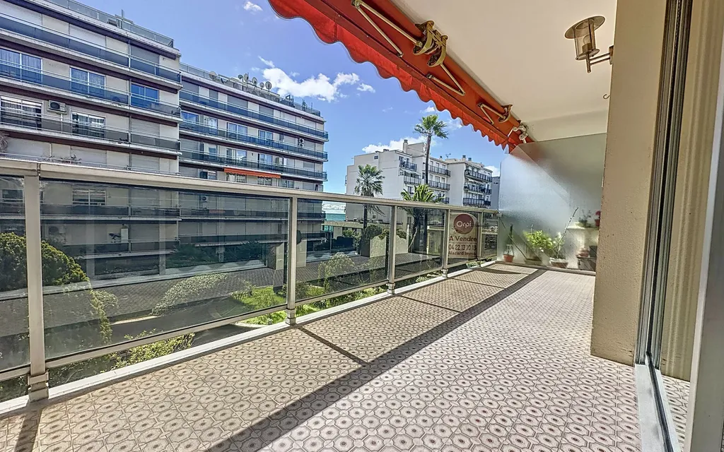 Achat appartement à vendre 3 pièces 83 m² - Nice