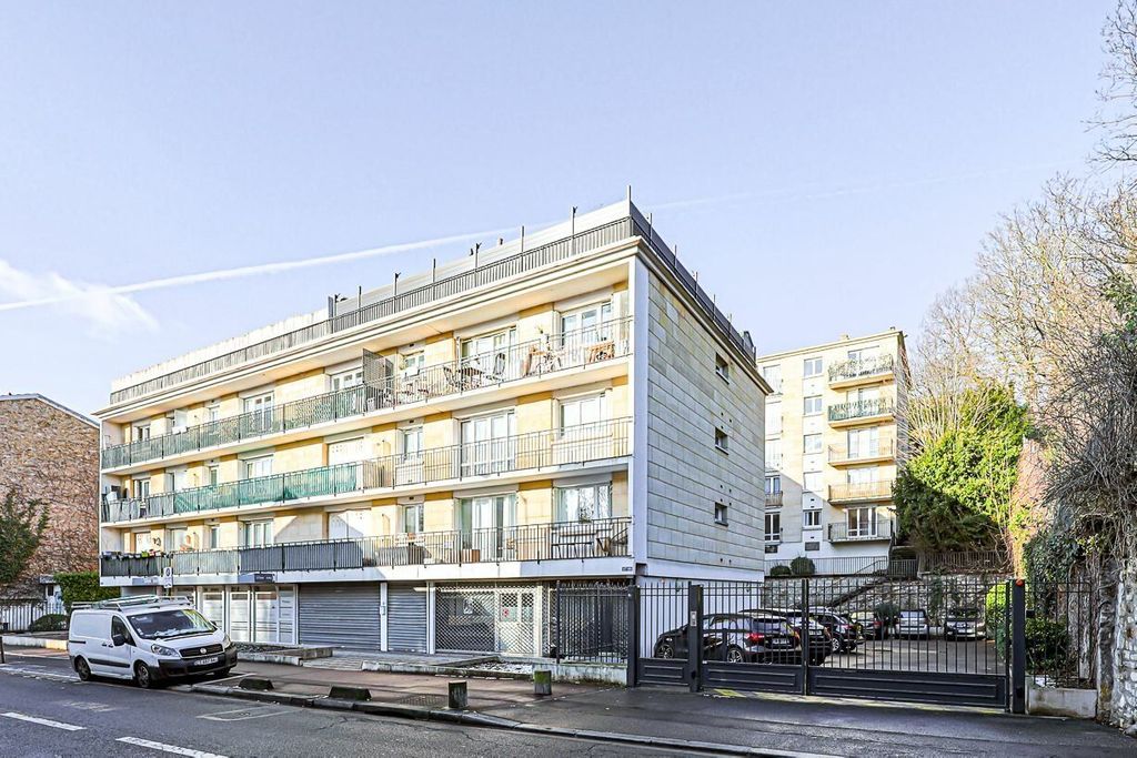 Achat appartement à vendre 2 pièces 64 m² - Saint-Maurice