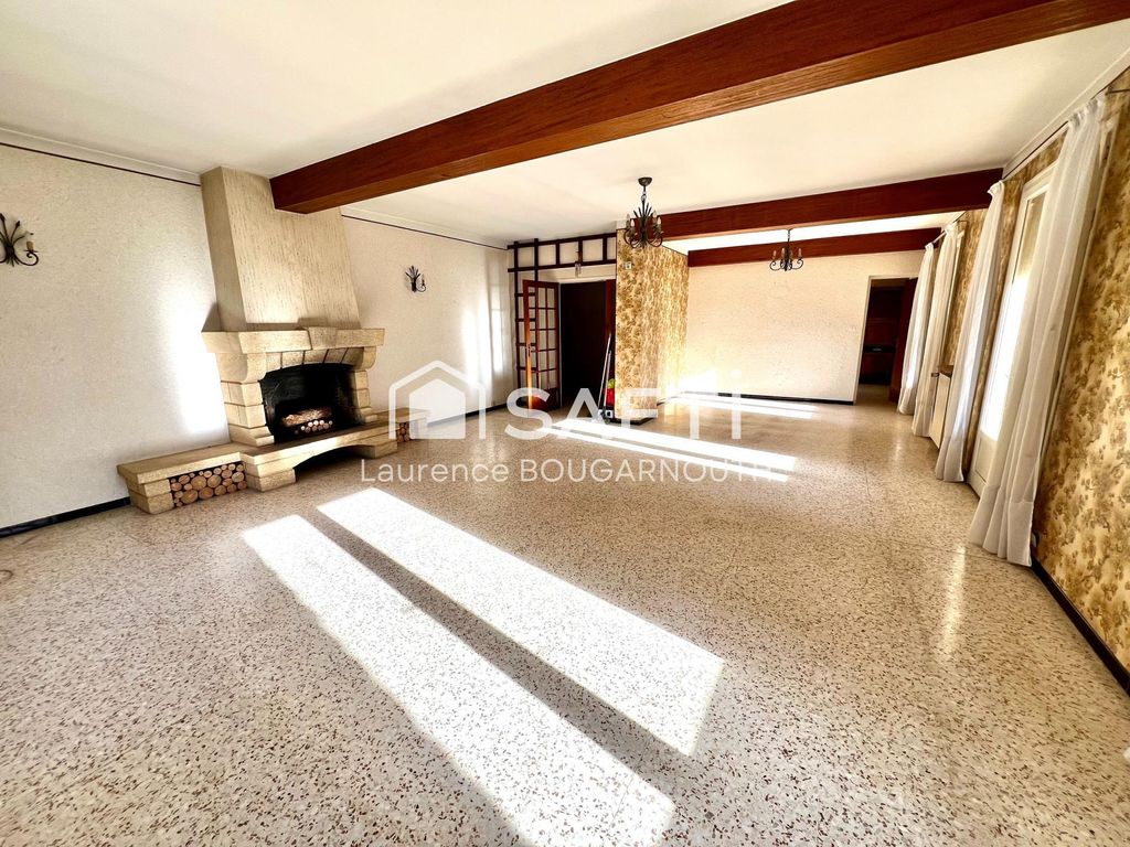 Achat maison à vendre 6 chambres 190 m² - Bagnols-sur-Cèze