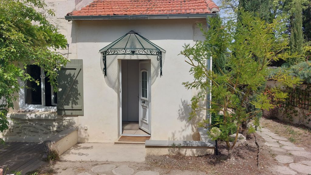 Achat maison à vendre 2 chambres 121 m² - Saint-Rémy-de-Provence