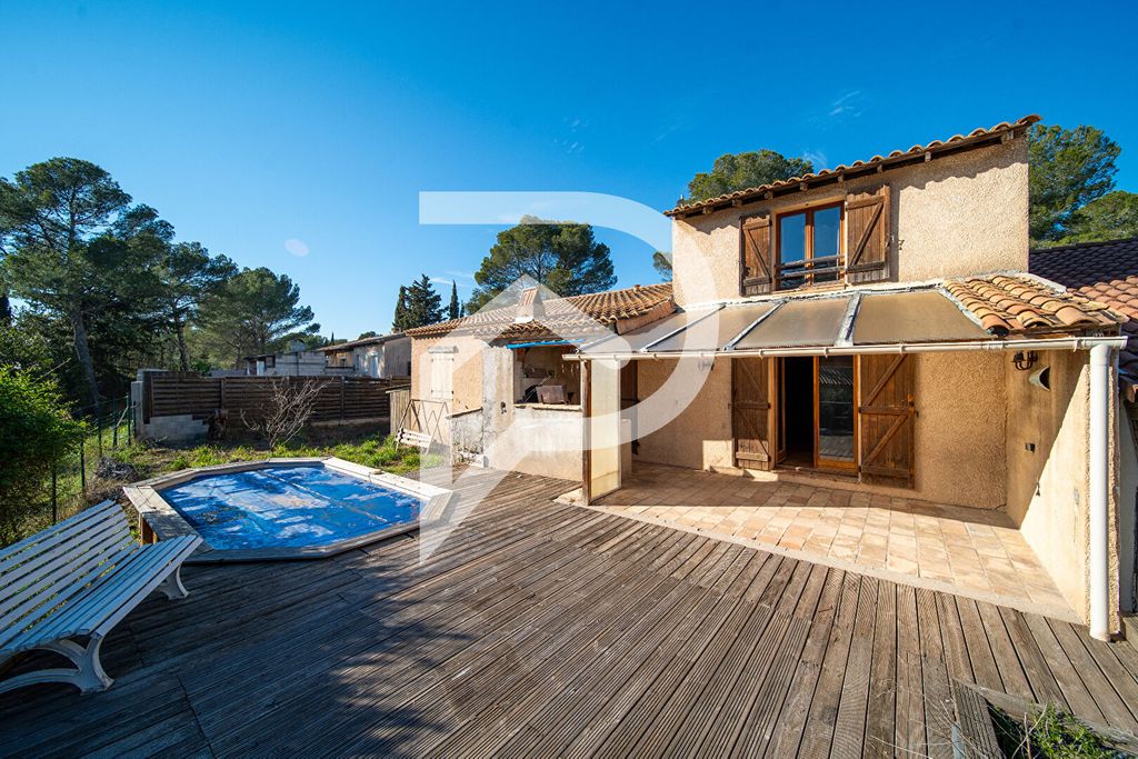 Achat maison à vendre 4 chambres 116 m² - Roquebrune-sur-Argens