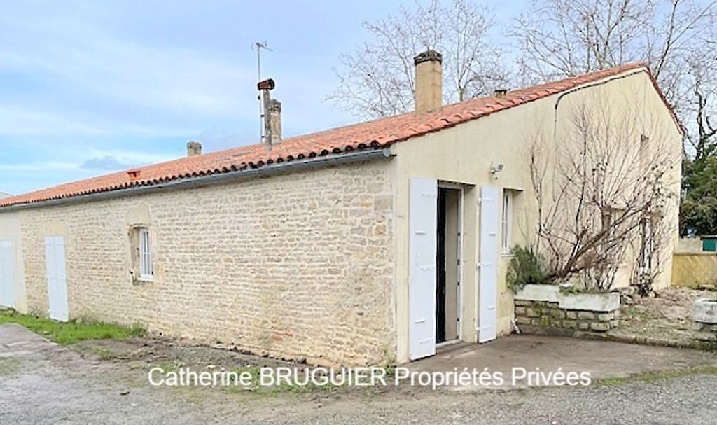 Achat maison à vendre 2 chambres 115 m² - Saint-Sauveur-d'Aunis