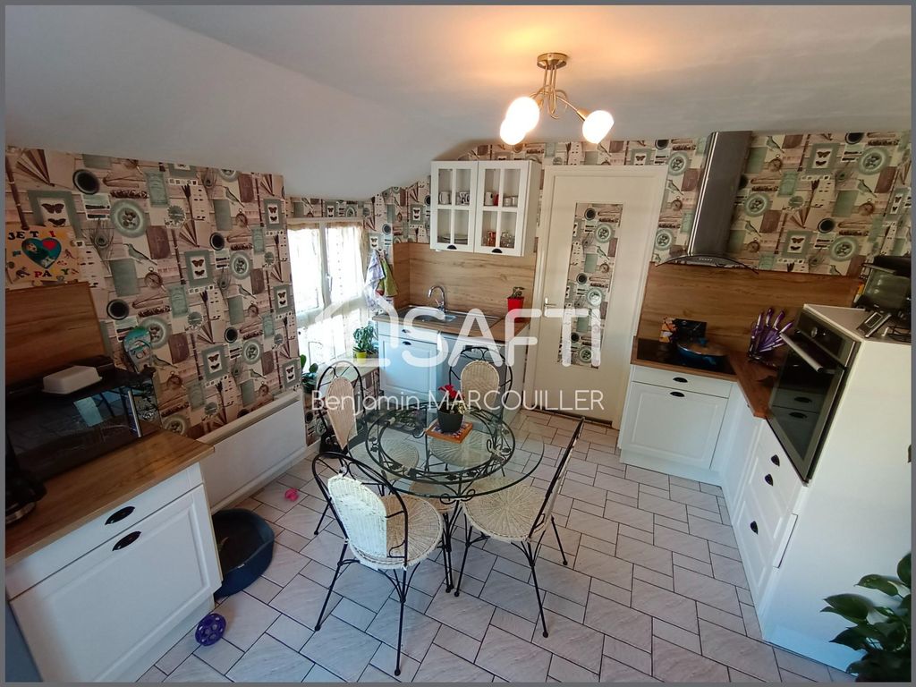 Achat maison à vendre 2 chambres 86 m² - Mesnil-Clinchamps