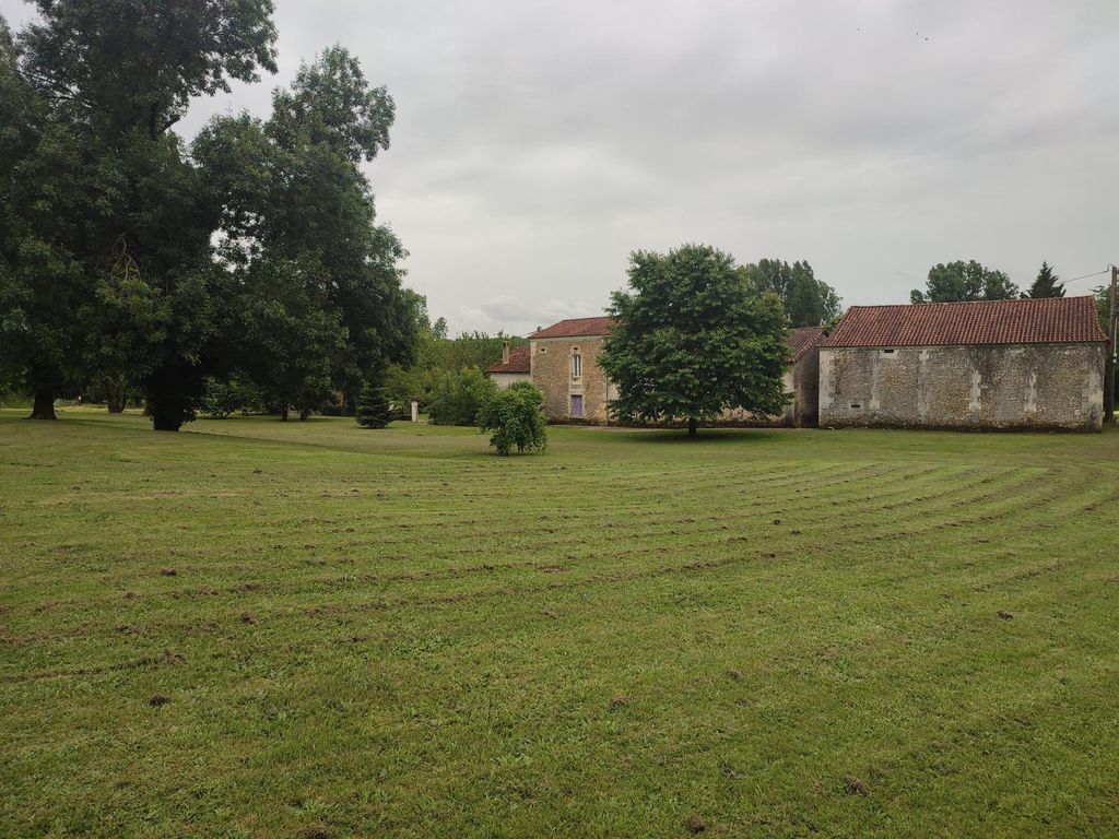 Achat maison 4 chambre(s) - La Tour-Blanche-Cercles