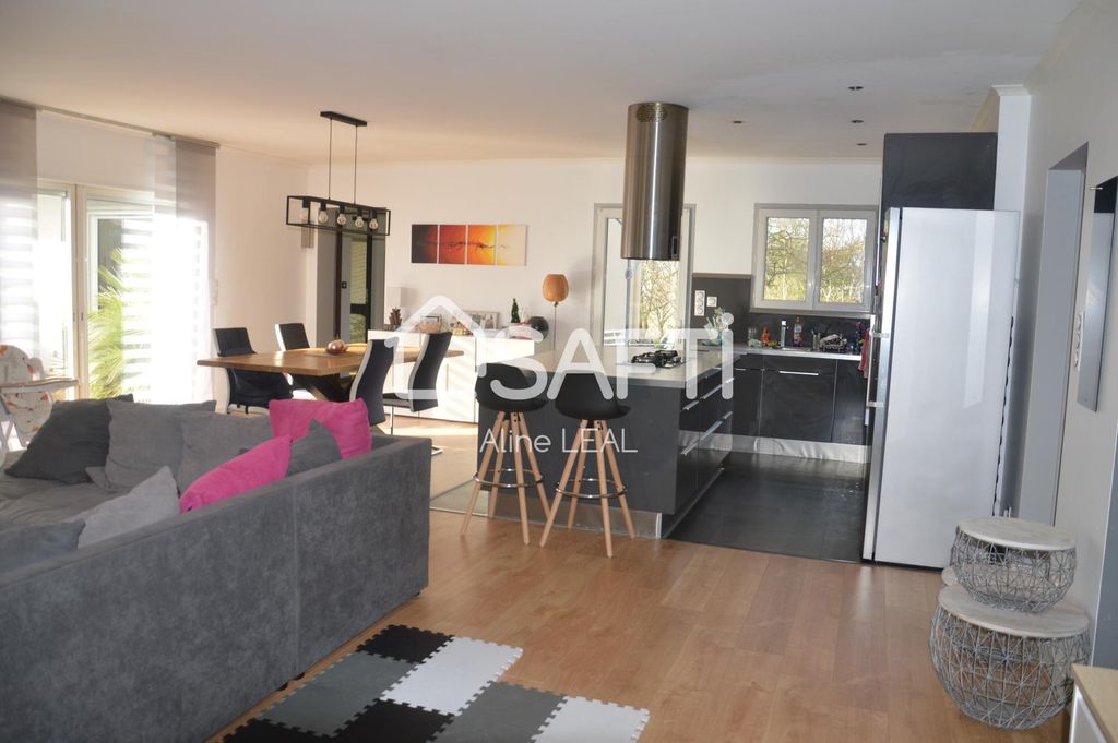 Achat maison à vendre 5 chambres 230 m² - Labastide-du-Temple