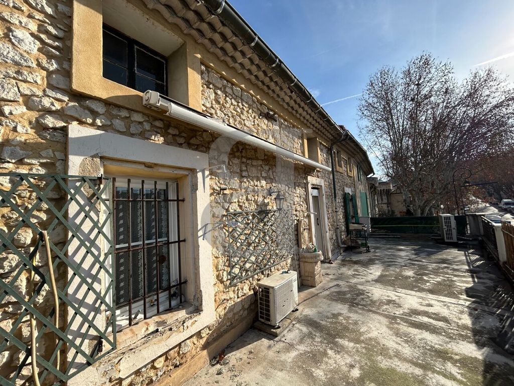 Achat maison à vendre 2 chambres 110 m² - Pernes-les-Fontaines