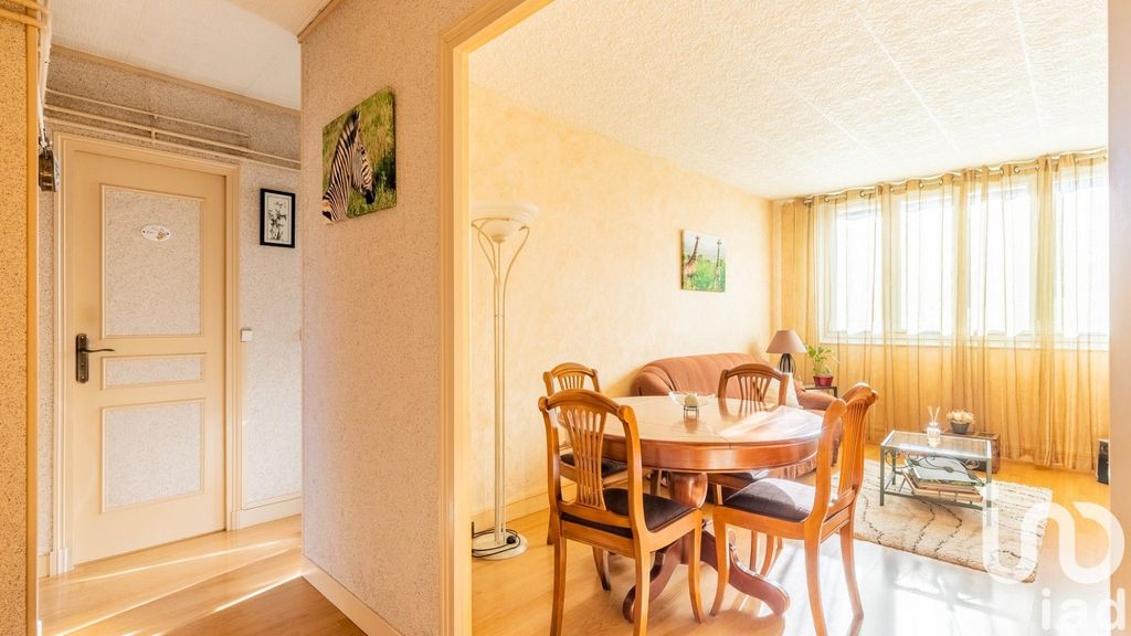 Achat appartement à vendre 3 pièces 56 m² - Sainte-Geneviève-des-Bois