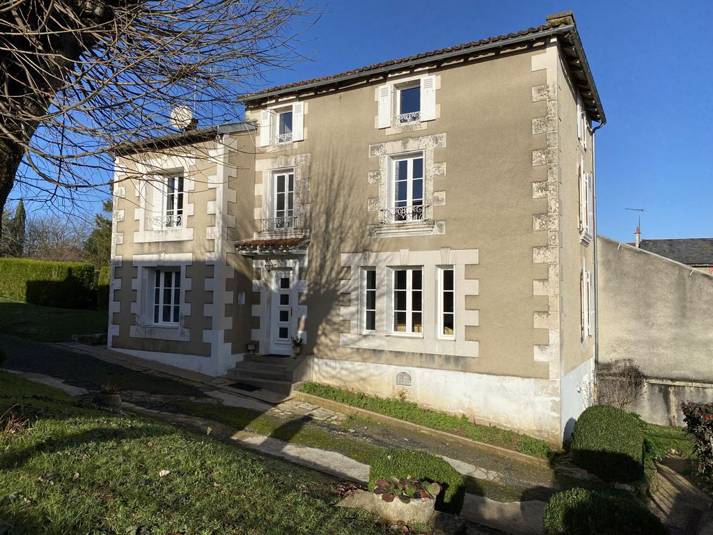 Achat maison à vendre 5 chambres 208 m² - Vouneuil-sous-Biard