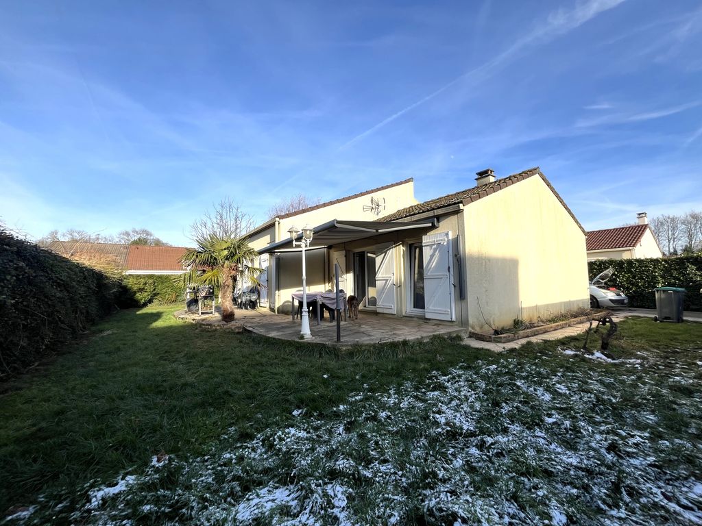 Achat maison à vendre 4 chambres 110 m² - Moissy-Cramayel