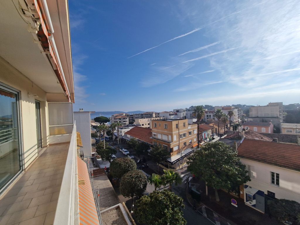 Achat appartement à vendre 2 pièces 60 m² - Cavalaire-sur-Mer
