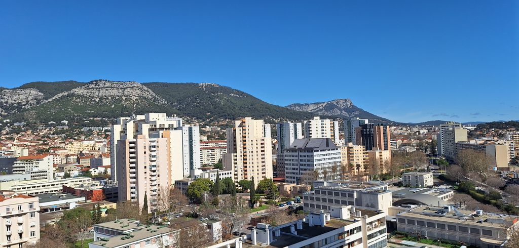 Achat appartement à vendre 4 pièces 100 m² - Toulon